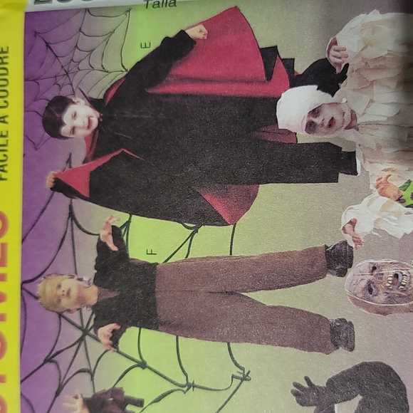 McCall's Costumes..6 Scary Costumes - Picture 3 of 7